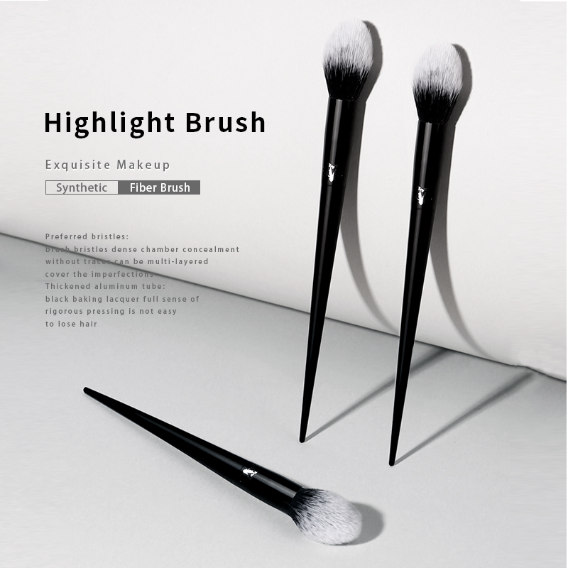 J Beauty Makeup - Kat Von D- Makeup Brush 04