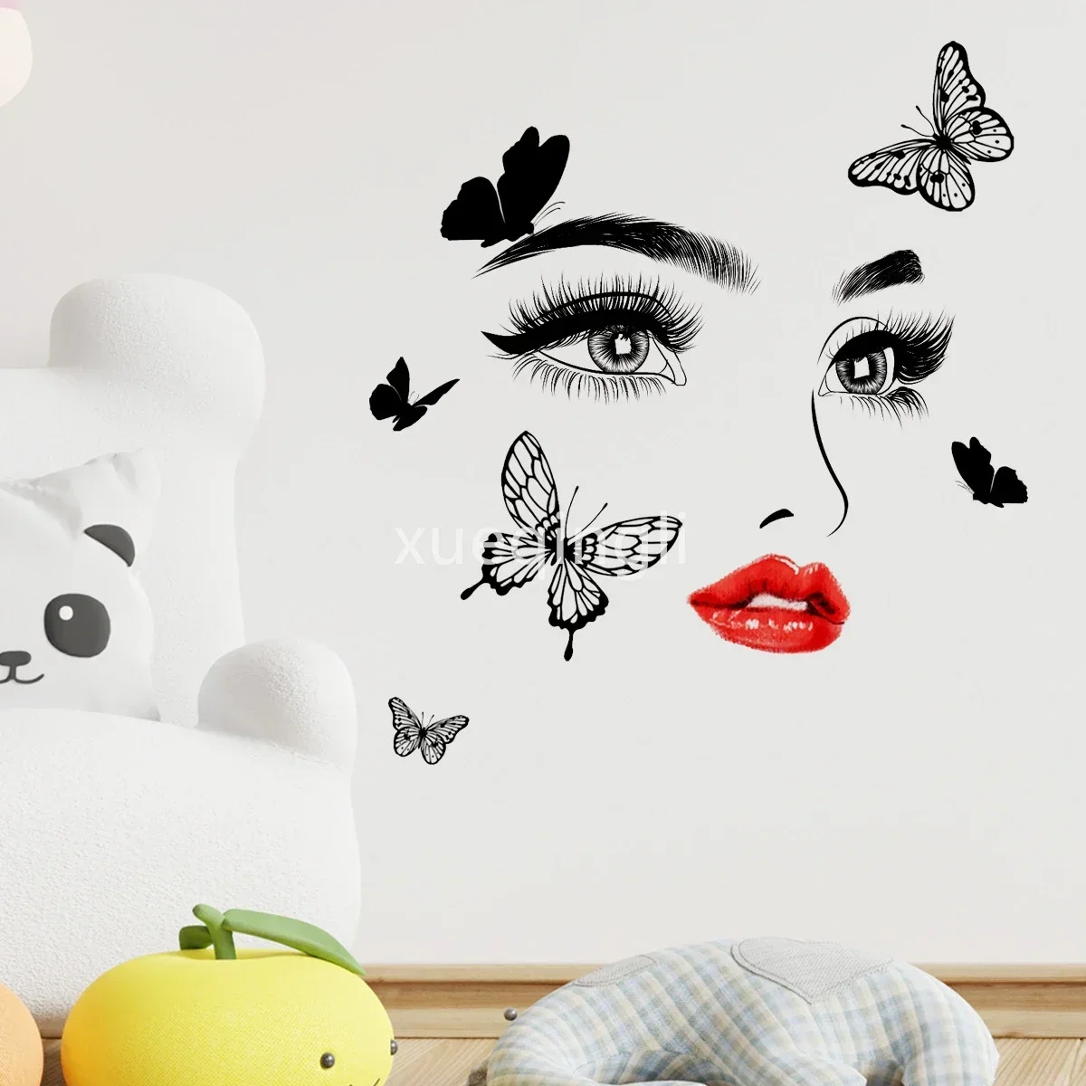 Beauty Female Face Wall Sticke - Beauty And Makeup Studio 评论和价格