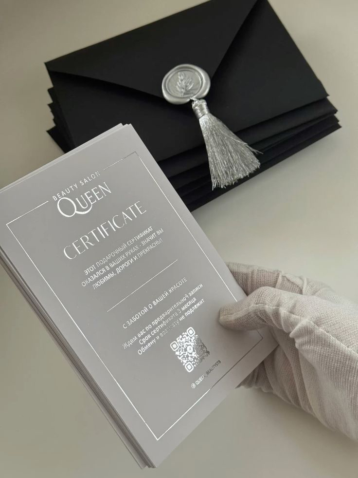 Custom Elegant Gift cards with - Beauty And Makeup Studio 评论和价格