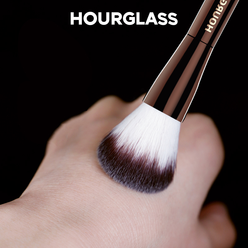 Hourglass Makeup Brush- No.17  - J Beauty Makeup 评论和价格